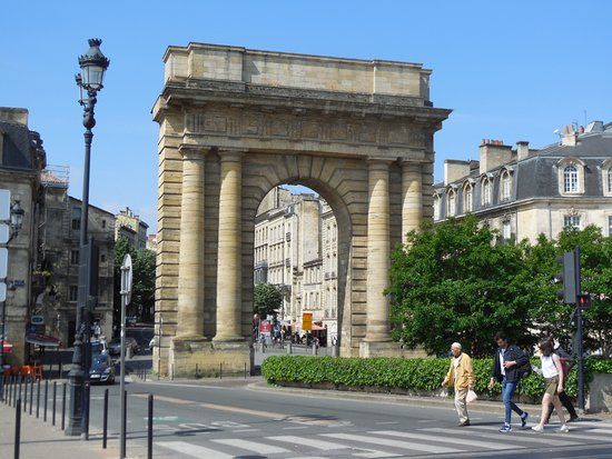 Porta di Borgogna